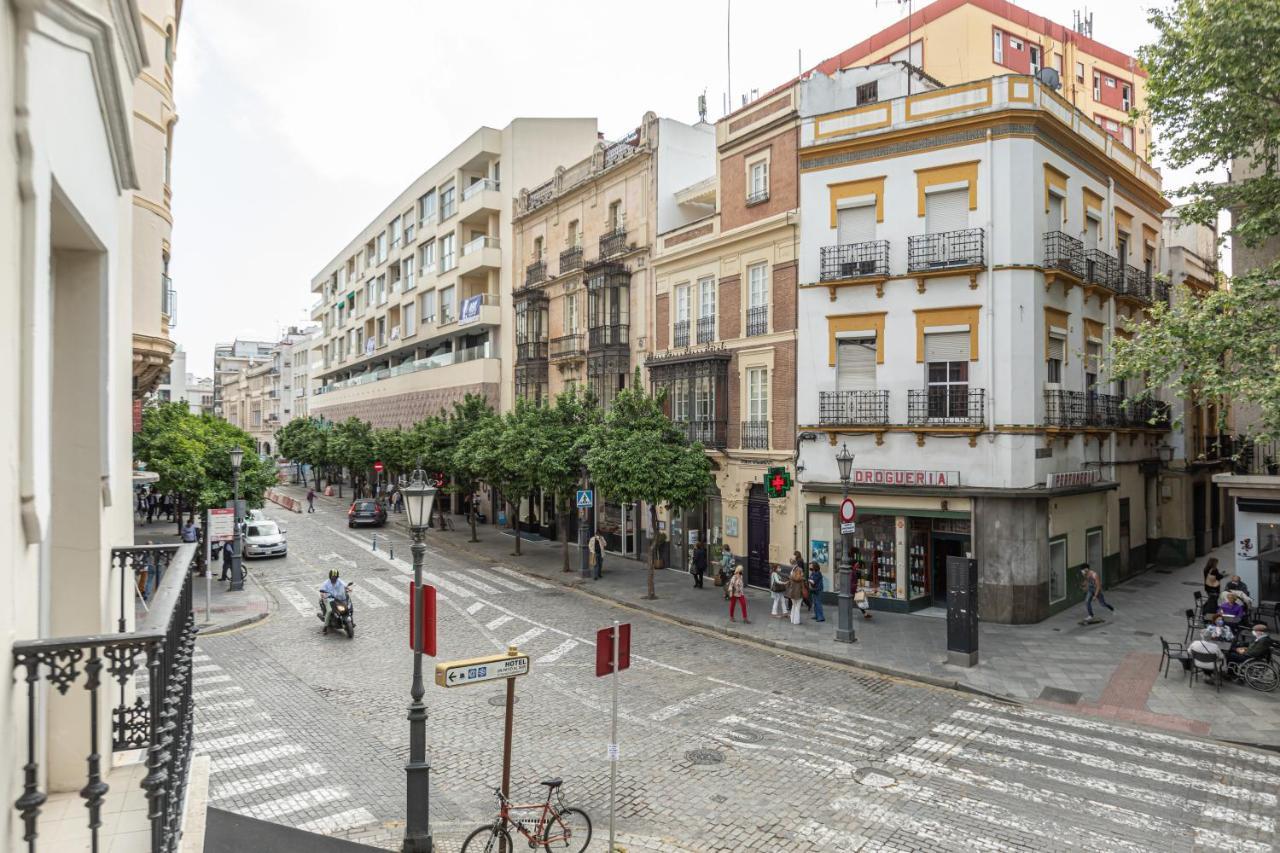 Magdalena Premium Suites Seville Exterior photo